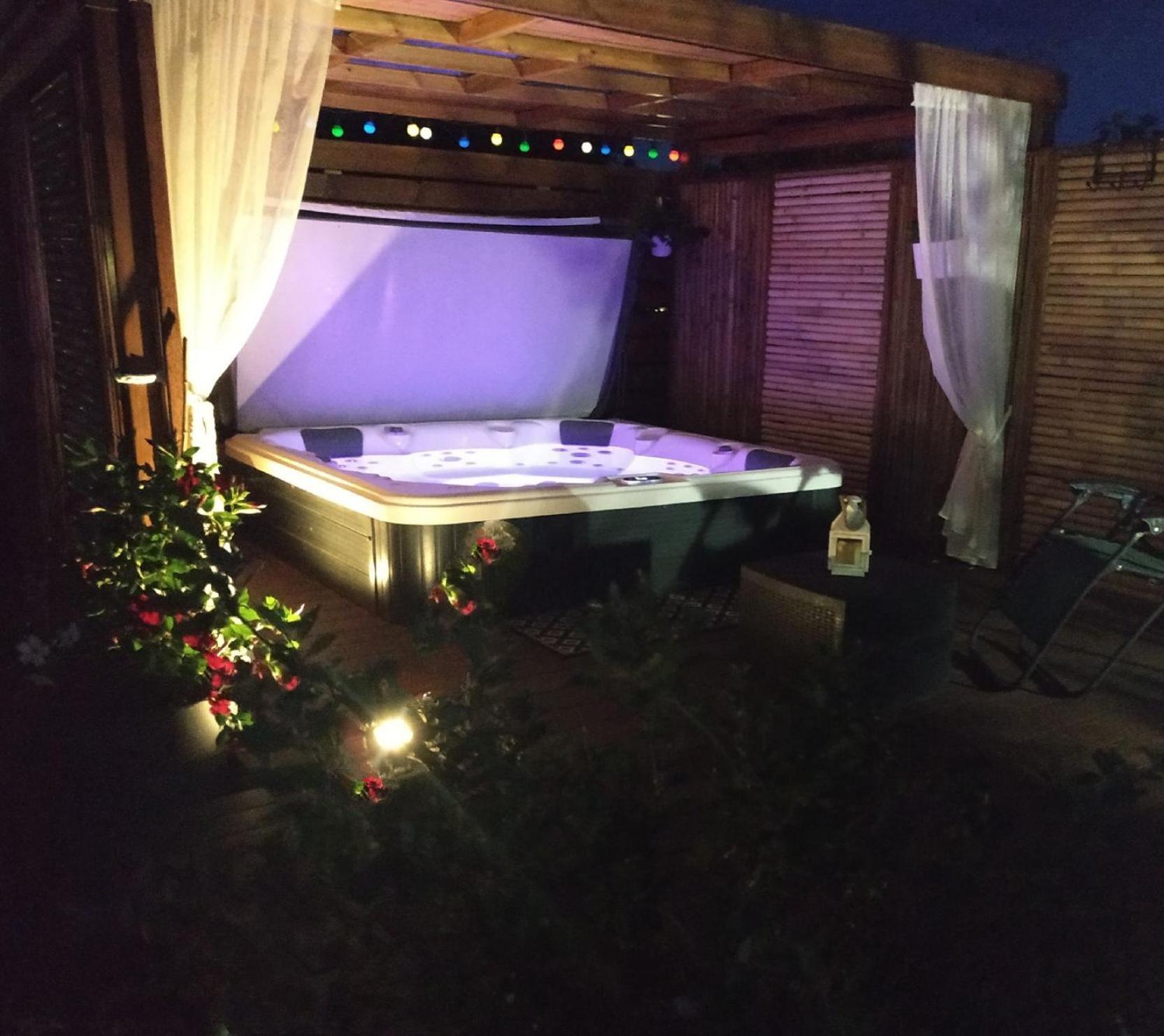 Villa Bella Sun&SPA, Piscine&jacuzzi privés, Suites d'Exception Exclusivement Couple Agde Exterior foto