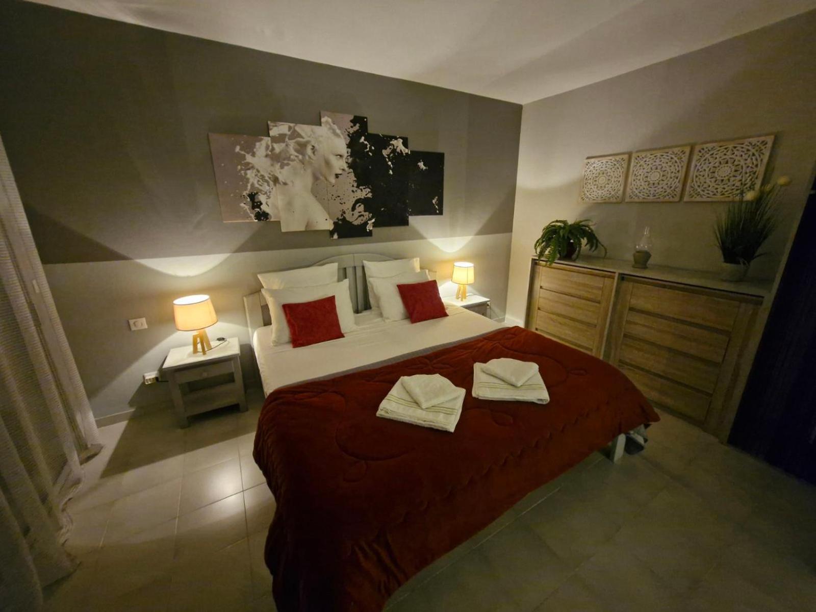 Villa Bella Sun&SPA, Piscine&jacuzzi privés, Suites d'Exception Exclusivement Couple Agde Exterior foto